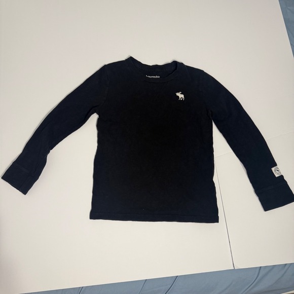 abercrombie kids Other - Abercrombie Kids Black Long Sleeve Moose Logo T-Shirt Size 7/8